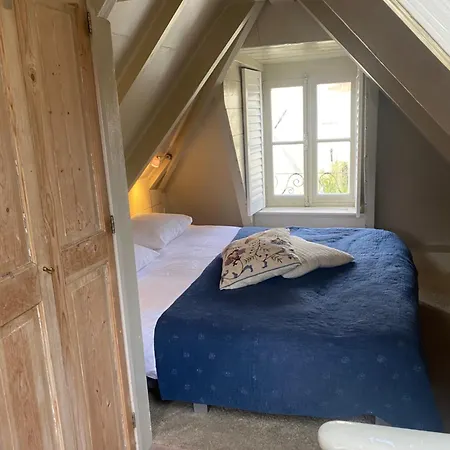 Herengracht 21 Bed & Breakfast 4*